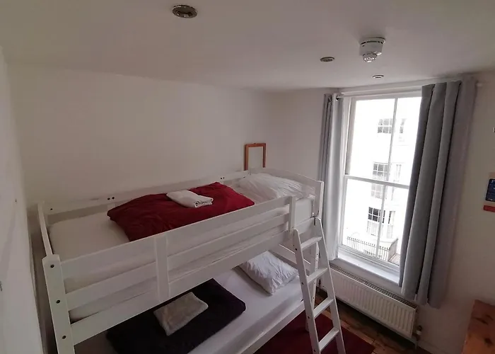 Seadragon BackpackersHostel